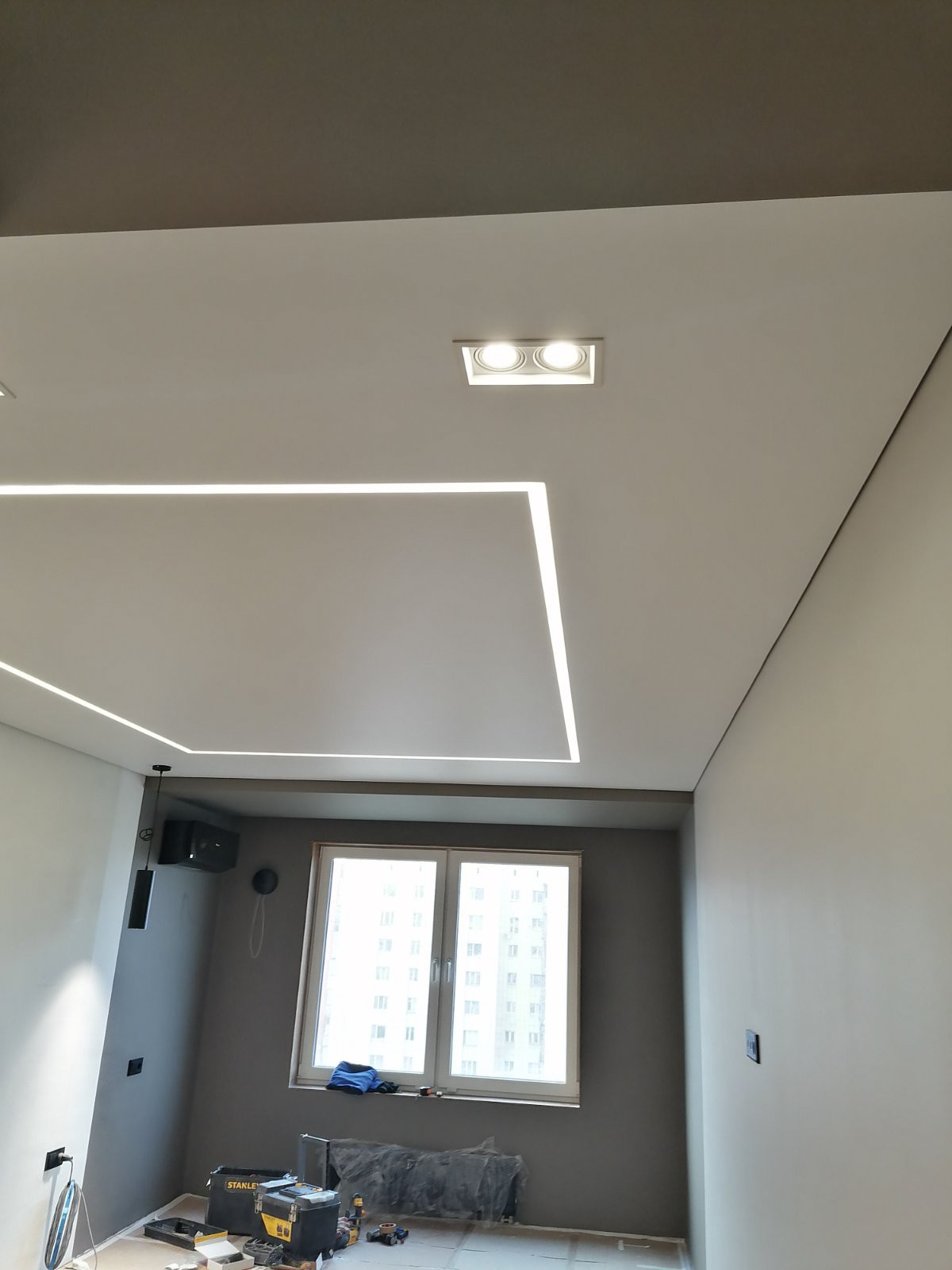 Луганск, Ленина, 132, фото 1